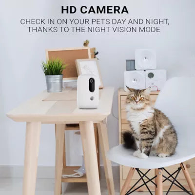 Instachew Purechew Dog and Cat Automatic Treat Dispenser and Motion Sensor Monitoring Camera